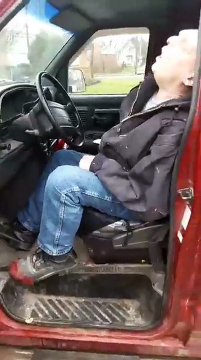 Man Overdoses at Traffic Light