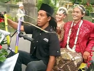 Vespa dan  pernikahan anak vespa