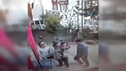 Hırsızlar Market Çalışanını Böyle Bıçakladı