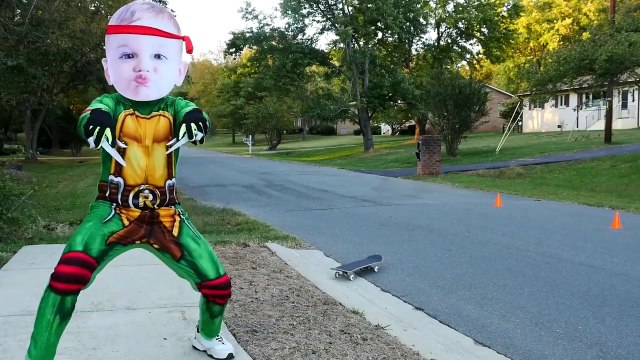 CRYING BABY Spiderman Gets PRANKED Gag Gift BOMB Bad Elf on the Shelf CRYING BABIES Superheroes IR