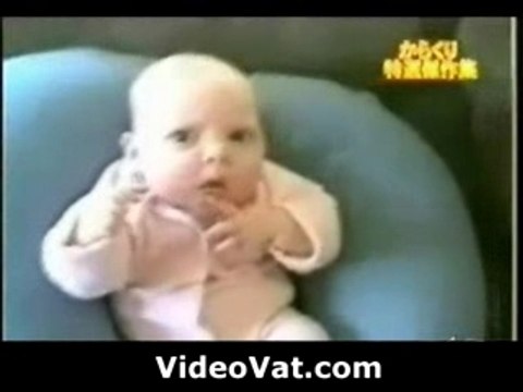 Kung Fu Bébé imitation bruce lee