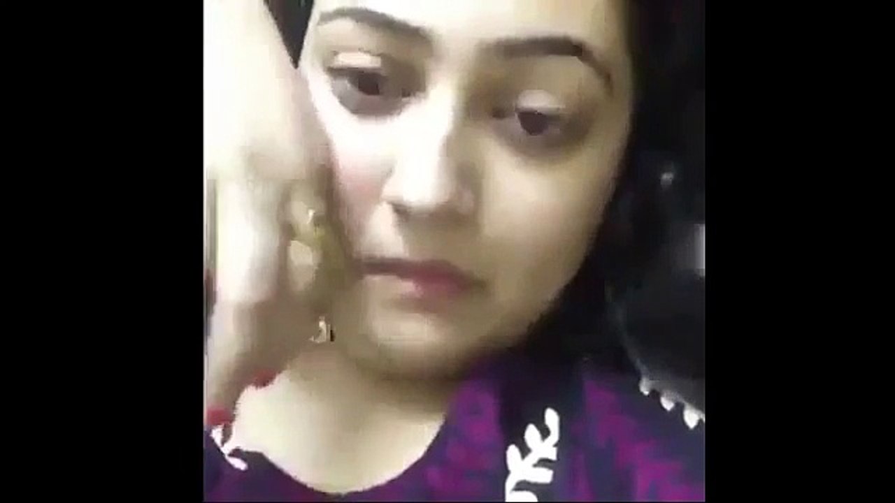 মেয়েটি কত সুন্দর, দেখলে অবাক হয়ে যাবেন