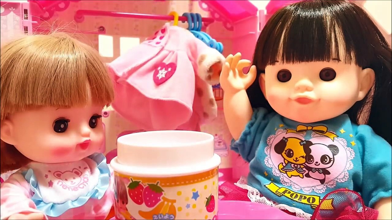 ネネちゃんポポちゃんビックリ！！ メルちゃんお顔パックしてたら2人が倒れちゃったよ！❤ 子供向...