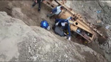 İş Makinesinin Altında Kalan İşçi Hayatını Kaybetti