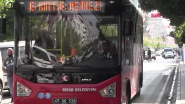 Fenalaşan Yolcuyu Hastaneye Kadın Otobüs Şoförü Yetiştirdi (2)