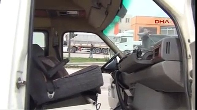 İnegöl’de servis aracına TIR çarptı 15 yaralı