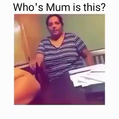 ھا ھا ھا ! کس کی امی ایسی ھیں؟