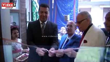 محافظ أسيوط يفتتح المهرجان الثقافى الفنى السابع بمعرض الفنان سعد زغلول
