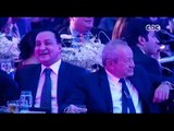 شاهد .. محمد صبحي يقلد مالك قناة سي بي سي “محمد الأمين” في مكالمة تليفونية