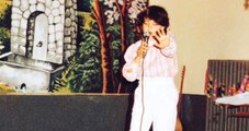 Gülben Ergen Çocukluğunda Şarkı Söylerken Çekilen Fotoğrafını Paylaştı