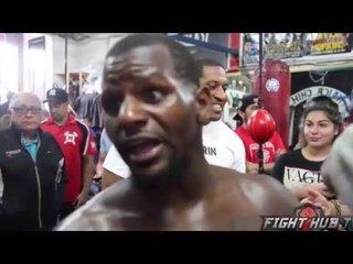 Mauricio Herrera and Hank Lundy almost throw blows at media workouts