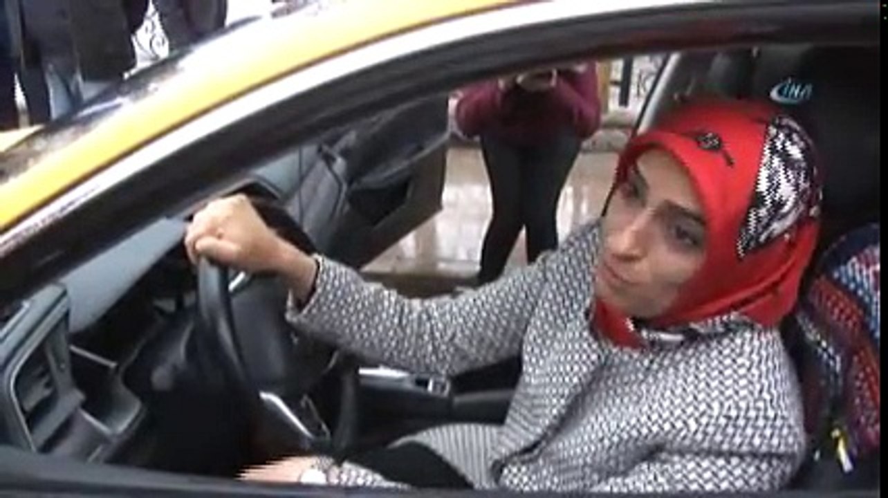 Milletvekilinin ‘Evet’ taksisi yollara çıktı