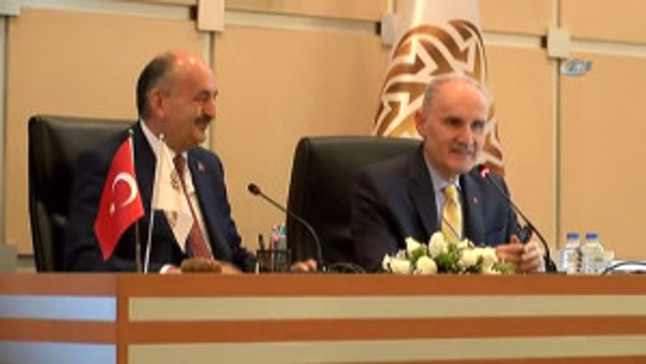 Bakan Müezzinoğlu: "2016'yı Bu Ferasetli Millet Dışında Hiçbir Millet Kaldıramazdı"
