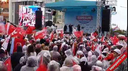 Cumhurbaşkanı Erdoğan 15 Temmuz gazisini alnından öptü