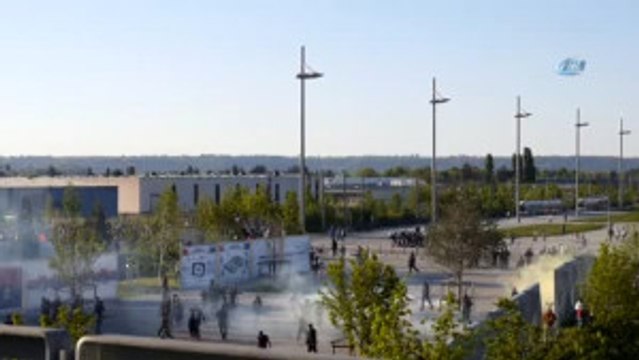 Beşiktaşlı Taraftarlara Biber Gazlı Müdahale