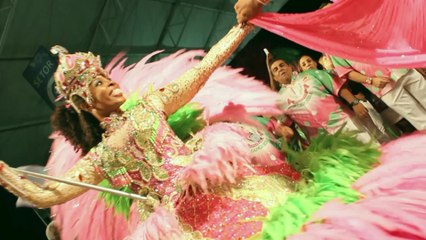 De Mangueira - A Festança Brasileira Cai No Samba Da Mangueira