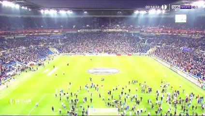 La pelouse du Parc OL envahi et Aulas est obligé d'intervenir !