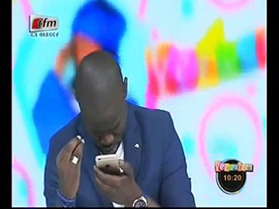 Son père l'appelle en direct. Regardez la réaction de Pape Cheikh Diallo