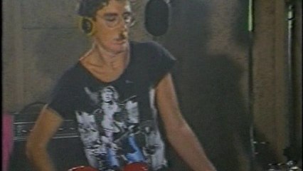 Charly García - Cerca De La Revolucion