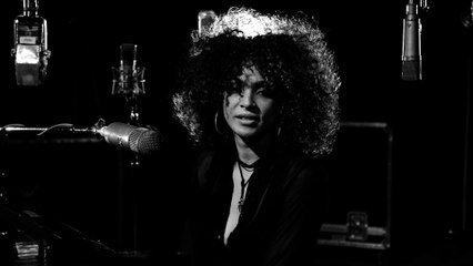Kandace Springs - Place To Hide (1 Mic 1 Take)