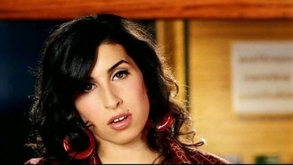 Amy Winehouse - Stronger Than Me