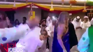 Dubai Sheikh Bhangra on Punjabi Song Viral Videos