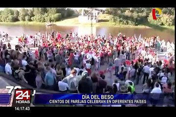 Cientos de parejas celebran el Día Internacional del Beso