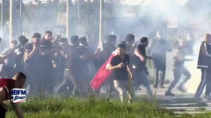 OL-Besiktas : Échauffourées, échanges de fumigènes et gaz lacrymogènes entre supporters...