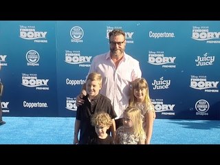Dean McDermott "Finding Dory" Premiere Blue Carpet