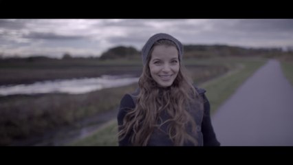 Yvonne Catterfeld - Pendel