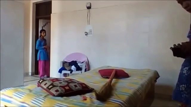 women caught on cctv while stealing Viral Videos in India