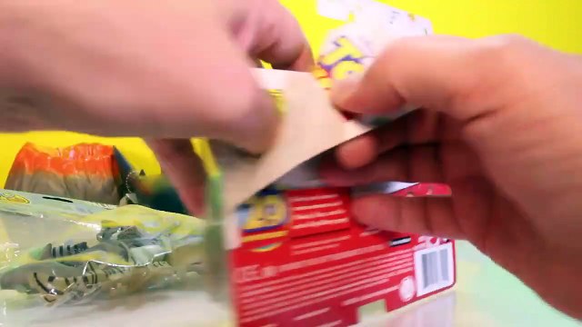 JAWS Shark Toy BONUS Surprise Shark Eggs filled with Sharks, Toys Sea Anim