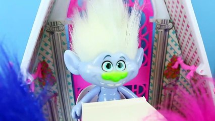 TROLLS WEDDING Poppy & Branch Get Married! Poppy Br