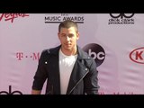 Nick Jonas 2016 Billboard Music Awards Pink Carpet