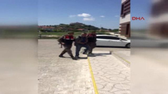 Izmir Italya'ya Göçmen Kaçakçılığına 3 Tutuklama