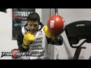 Jhonny Gonzalez vs. Gary Russell Jr. Full video- Watch Gonzalez's media workout