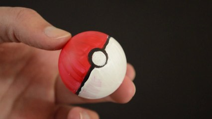 DIY : Une pokeball en balle de ping pong