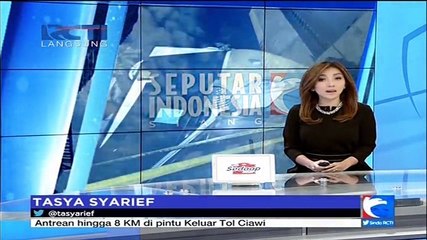 Minibus Terguling Menabrak Motor, Mobil, dan Angkot