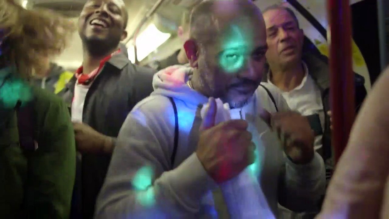 Transformer une rame de métro en boîte de nuit