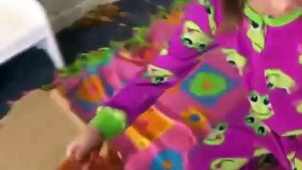 Crying baby Bad Baby Face Tattoo Make Up Victoria & Annabelle Toy Freaks Family