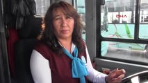 Manisa Kadın Halk Otobüsü Rahatsızlanan Yolcusunu Hastaneye Yetiştirdi Ek Görüntülerle Yeniden