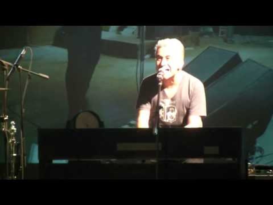 Jorge Gonzalez   Es Muy Tarde Explanada Matucana 100   02 03 2013 1