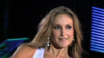 Claudia Leitte - Cai Fora / Foto Na Estante / Banho De Chuva