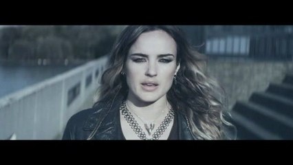 Jess Mills - Vultures
