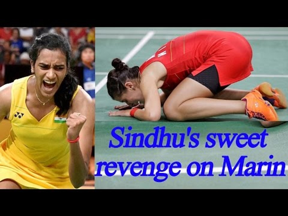 PV Sindhu defeats Carolina Marin to progress into Dubai World Superseries Semifinals | Oneindia News