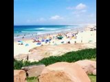 Evelio hablando inglés en las playas de Australia/ Don Evelio [Jhon Jairo Pérez]
