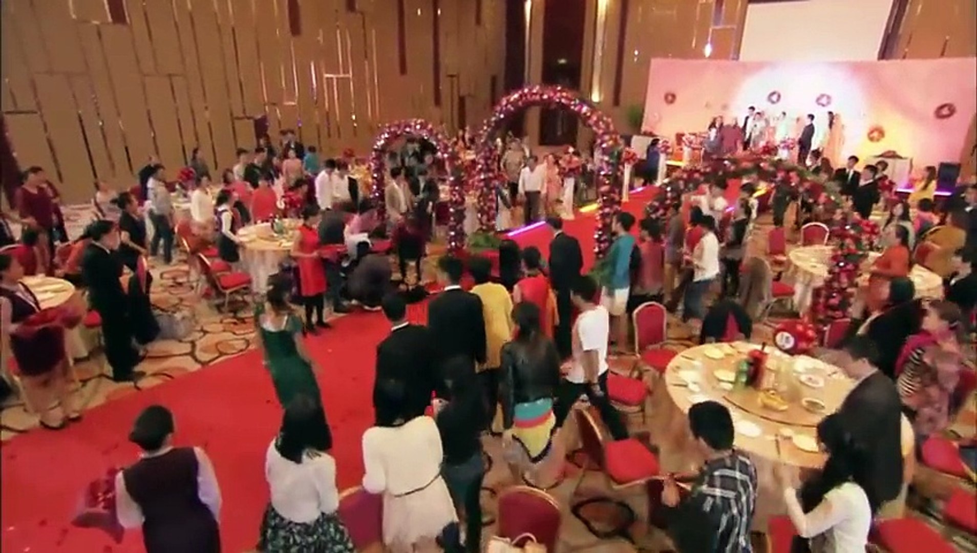大都市小爱情11 主演 李乃文 佟丽娅 王姬 王刚 Video Dailymotion