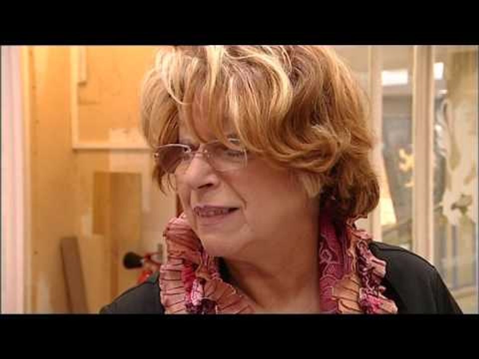 STRIP TEASE - La salle à Malek