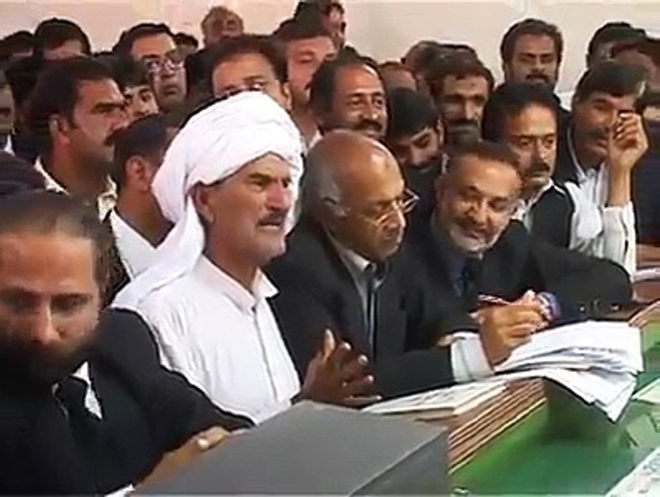اسلم میڈھیانہ  سرگودھا کے امیدوار کی عدالت میں3 منٹ کی ویڈیو دیکھیں۔۔۔ہا ہا ہا ہا ہا ہا ہاہا ہا ہا ہا ہا ہا ہا ہا ہا ہا ہا