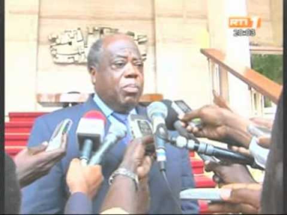 Charles Konan Banny a presenté les membres de la commission vérité au Président Ouattara